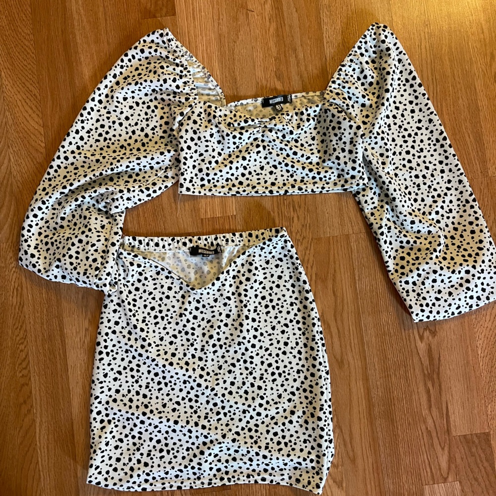 MISGUIDED TWO PIECE SET - Picture 1 of 2